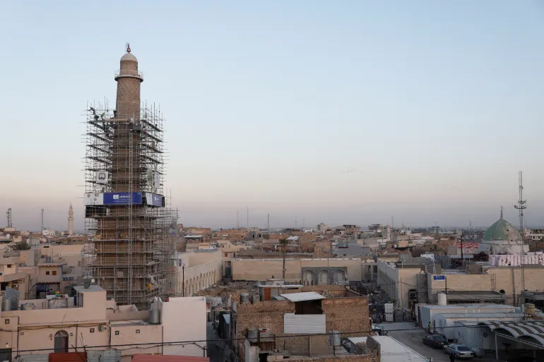أوبزرفر: العراقيون مبتهجون بنهوض مآثر الموصل من تحت الأنقاض